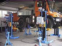 municipal vehicle column lift example A46433